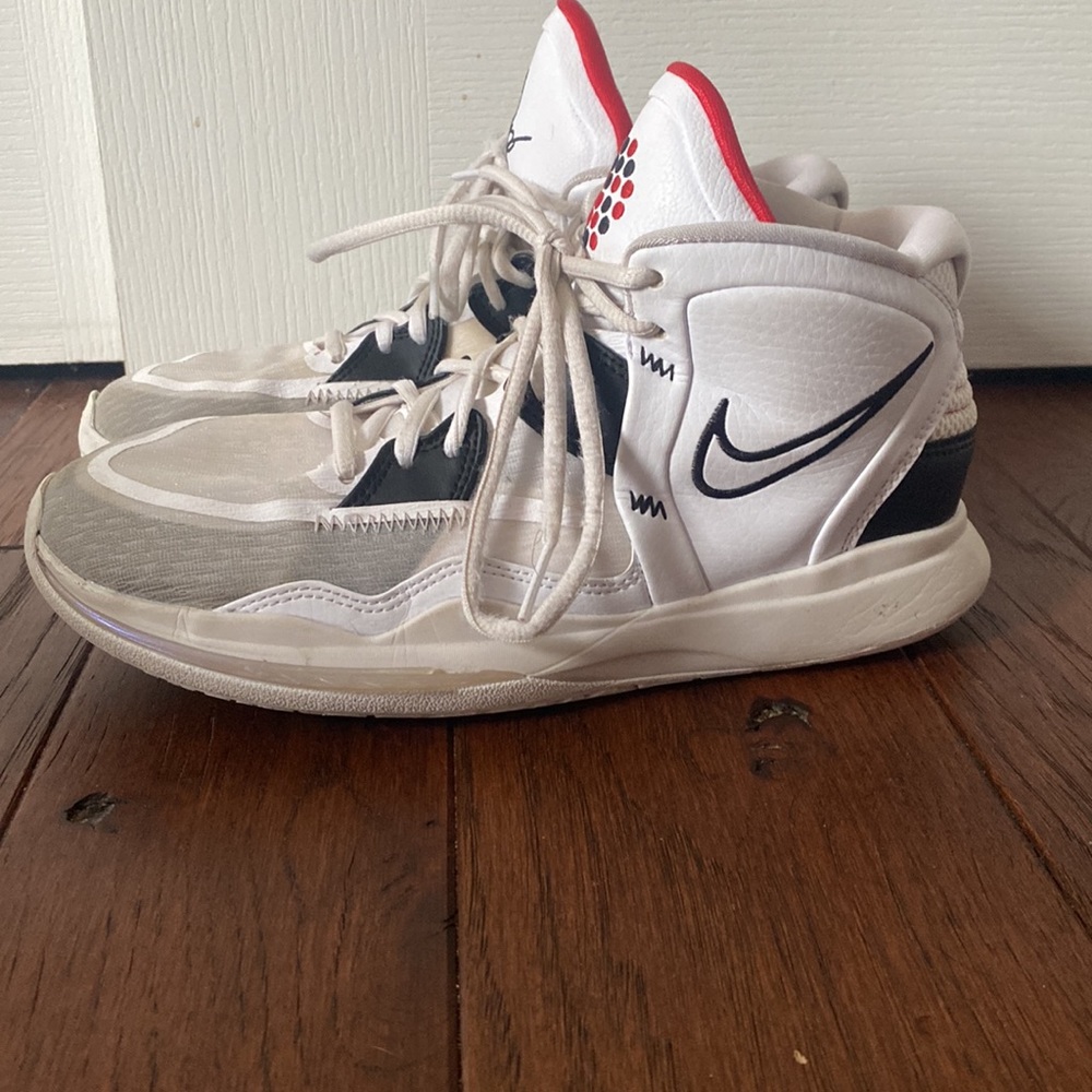 COPY - Nike Kyrie Infinity - Picture 2 of 4